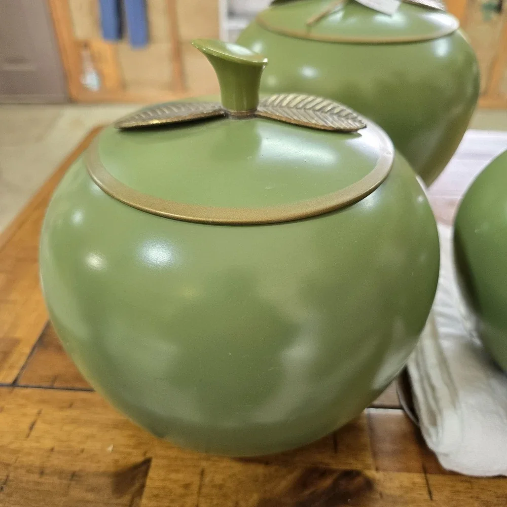 intage Chrom-Ever Avocado Green Apple Canister Set 4 MCM Enameled Aluminum Retro